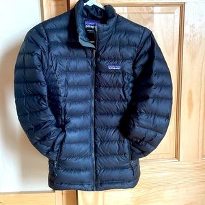 Patagonia puffer jacket. Lightly used, in very good condition.
